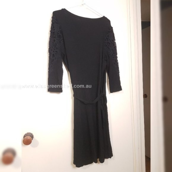 Review size 12 Black Long Sleeve Wrap Dress - Picture 5 of 7